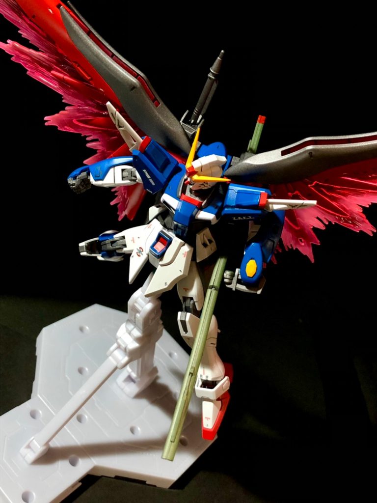 可動も広く無理なく武器が持てました。