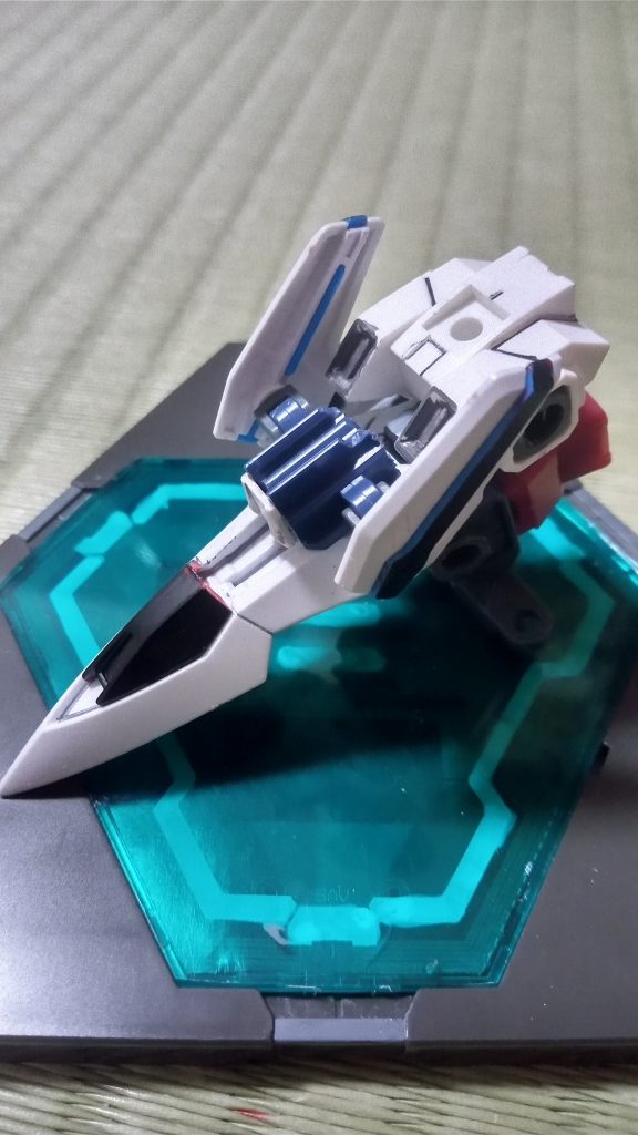 手足が分離するとコアグライダーになります。基部はコアガンダムだったりします。