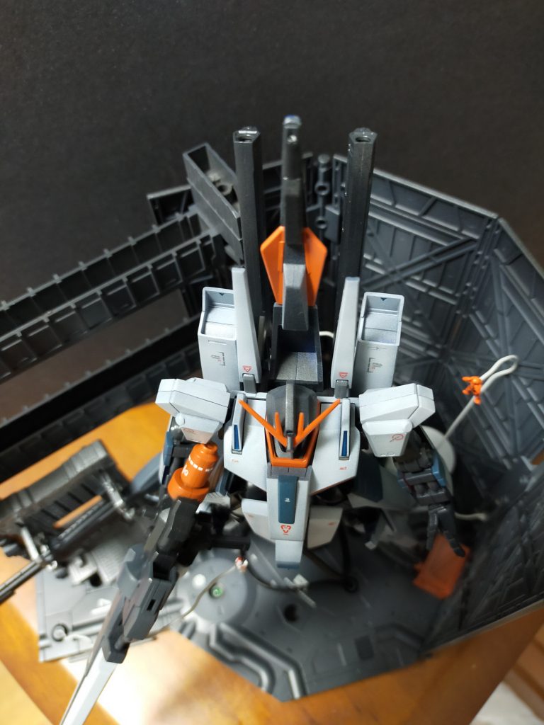 上からです。小さいメンズ達はビルダーズパーツから。老眼で塗るの大変でした(笑)