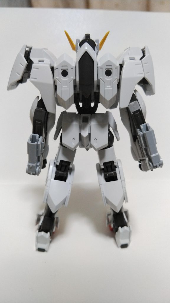バックショットを一枚。