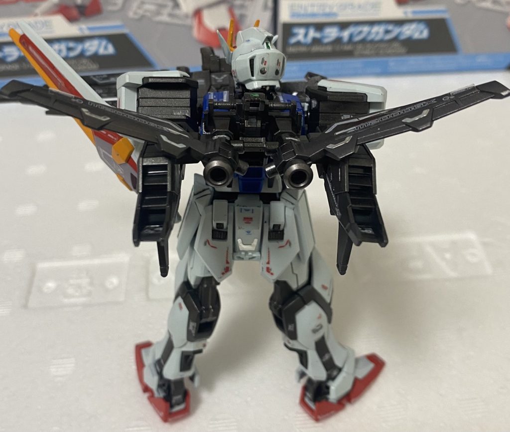 フラガ大尉・「やっぱ…羽必要だな…買うぞ~ッ」