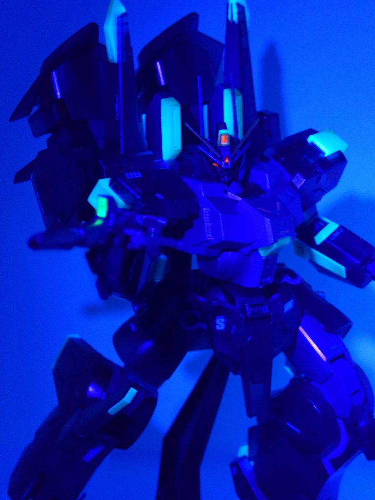 メインカメラ ビームマグナムのセンサーを蛍光で塗装して光るように！確定演出ですよね？w