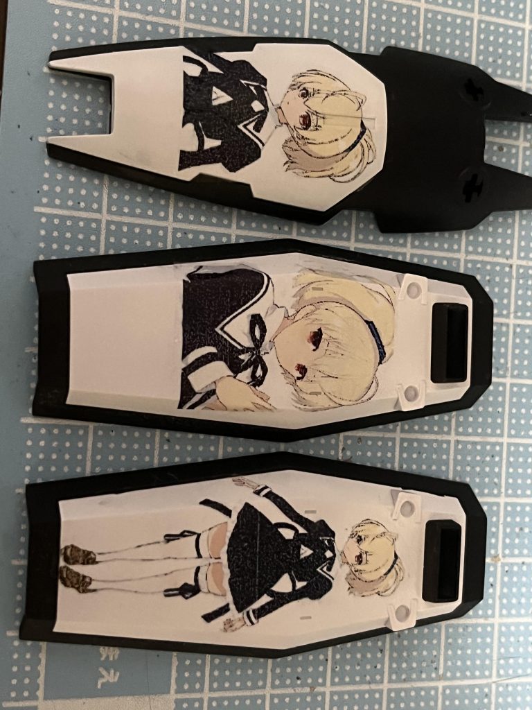 デカールを貼るのが大変でした