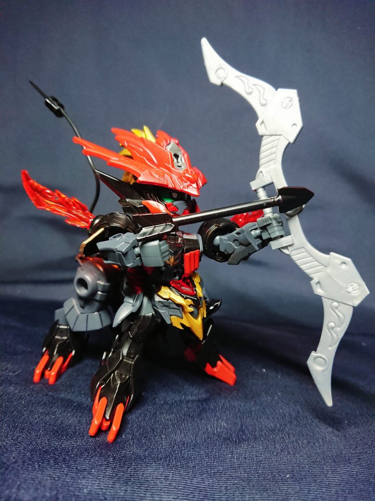 バルバタウロスが公開された当初、過去作の馬超を使用してダークマスク版として制作に着手していました。後に新商品Aが窮奇だったため、デザインを再構築しました。