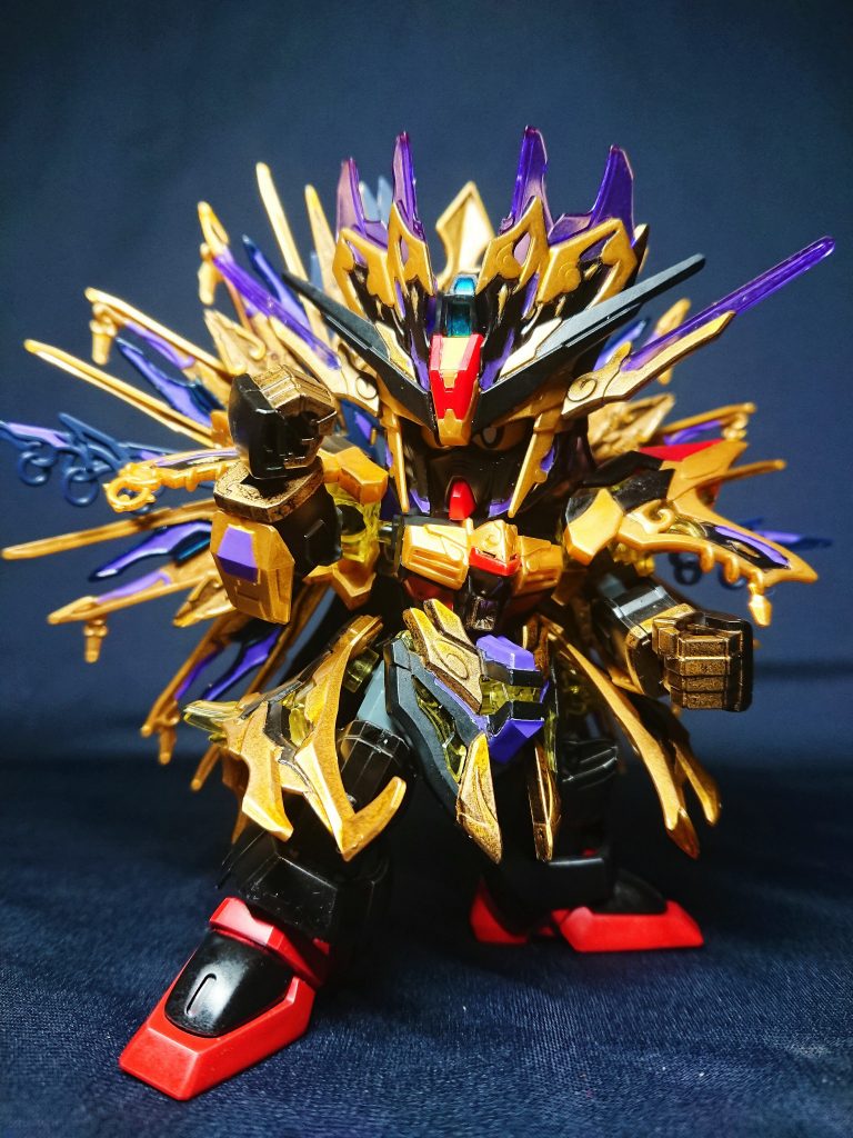 力で宇宙の統治を目論む無邪気な悪意を持つ存在。三蔵や司馬懿と同じ星出身であり、三蔵とは次期星王の座を争っていたが敗れる。