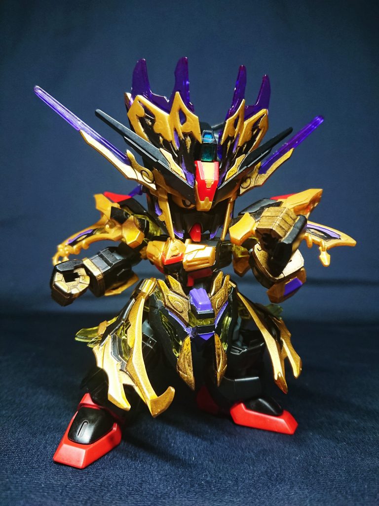 背部の広莫殲陣を外した状態だとかなりシンプル。手持ち武器は無いため錫杖を作ろうかと思いましたが、錫杖は同じデザインの三蔵のほうだろってことでやめましたw