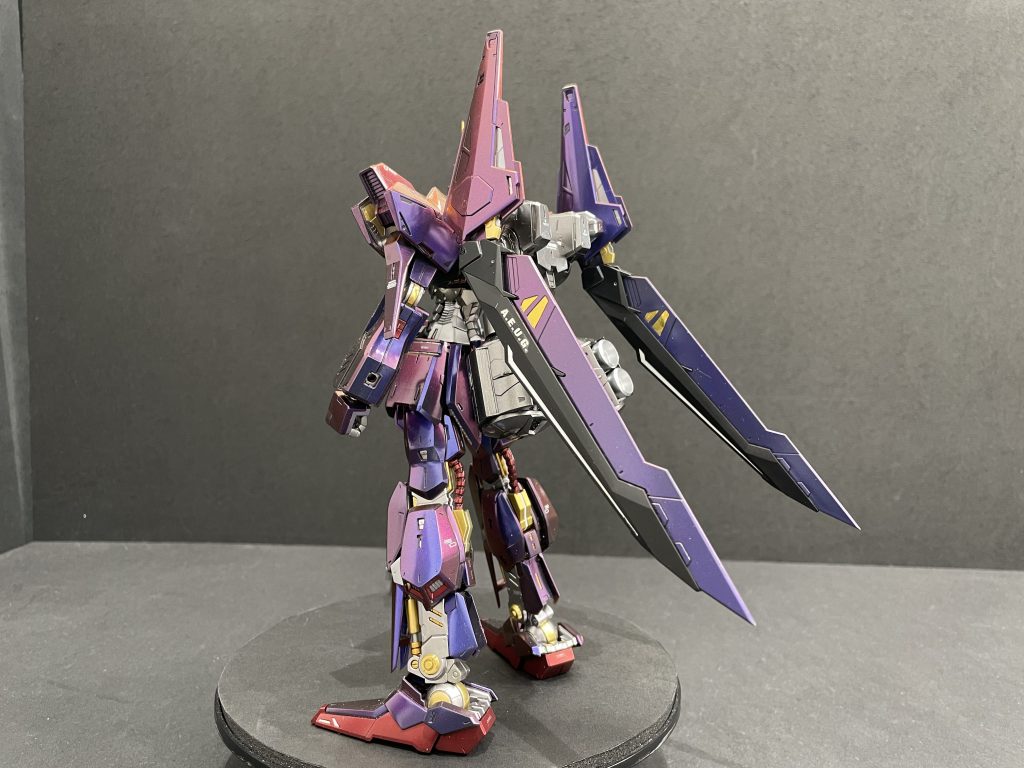 それなりに細かく塗り分けたつもりです。所々にハセガワさんのフィニッシュシートを使用しています。