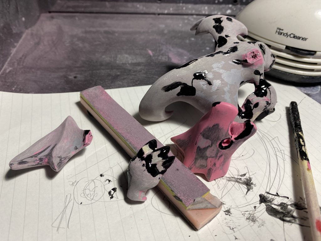 折れたり穴が開いたりとトラブルを乗り越えて、、