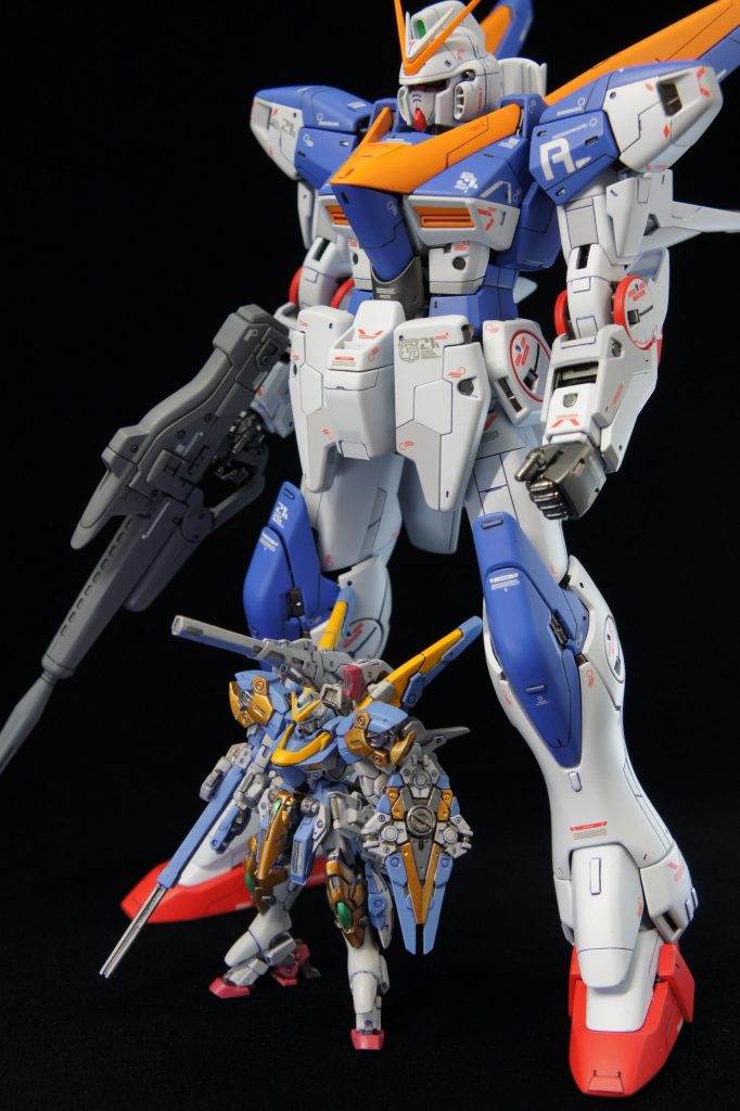 サイズ比較にMGV2を並べてみました。アーティファクトの密度が高すぎて、MGがPGみたいに見えるw