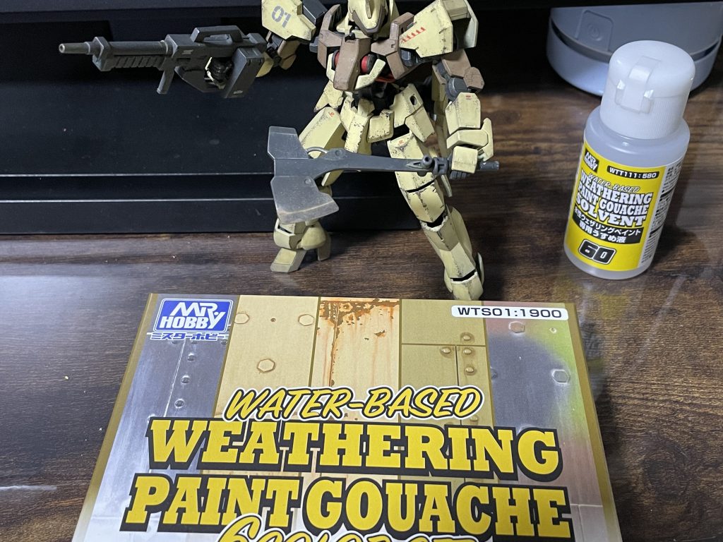 最近発売されたクレオスの水性ウェザリングペイントを使用してみました。薄め液で擦るとよく落ちますが、ファレホやシタデルの塗膜に影響がないため非常に使いやすいです。エナメルはもう使わなくてもいいかも？