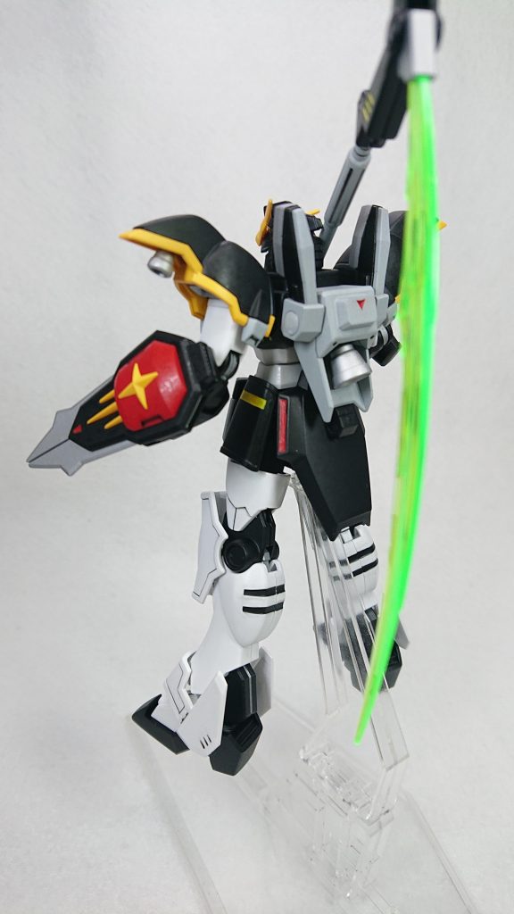 元のキットの色よりも、もっと黒くしたくて塗装しました