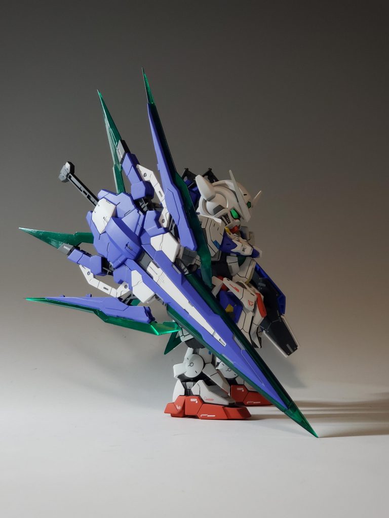 フルセイバー。こんなに大きい武器はガンプラバトルじゃ役に立たなさそう😅