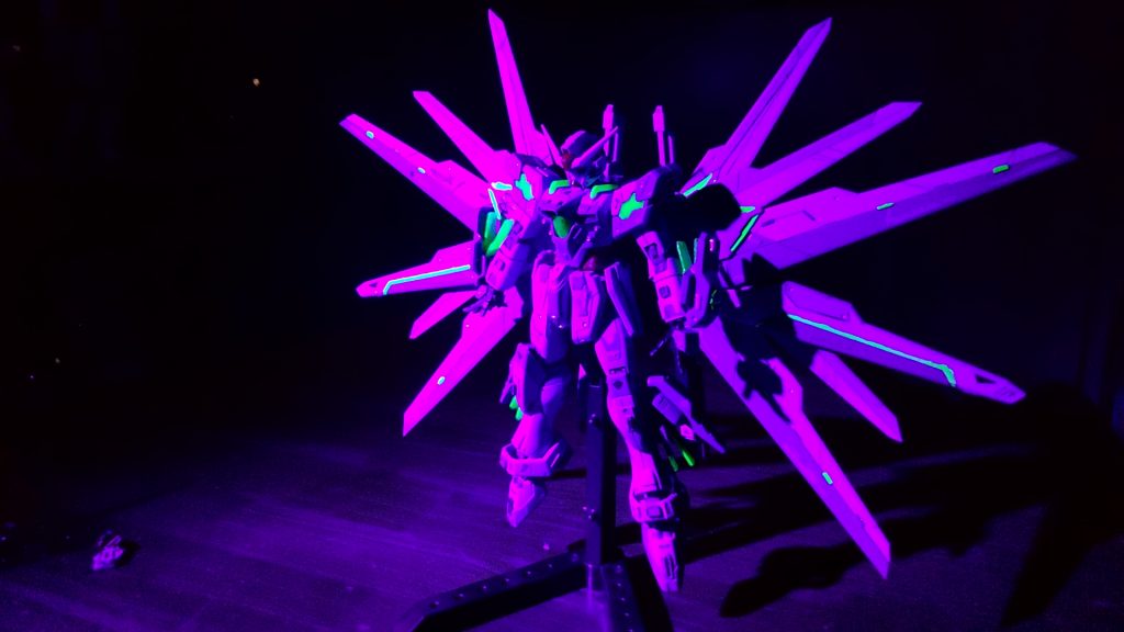 ガンダムヘリオス–5枚目/制作者：ういくん