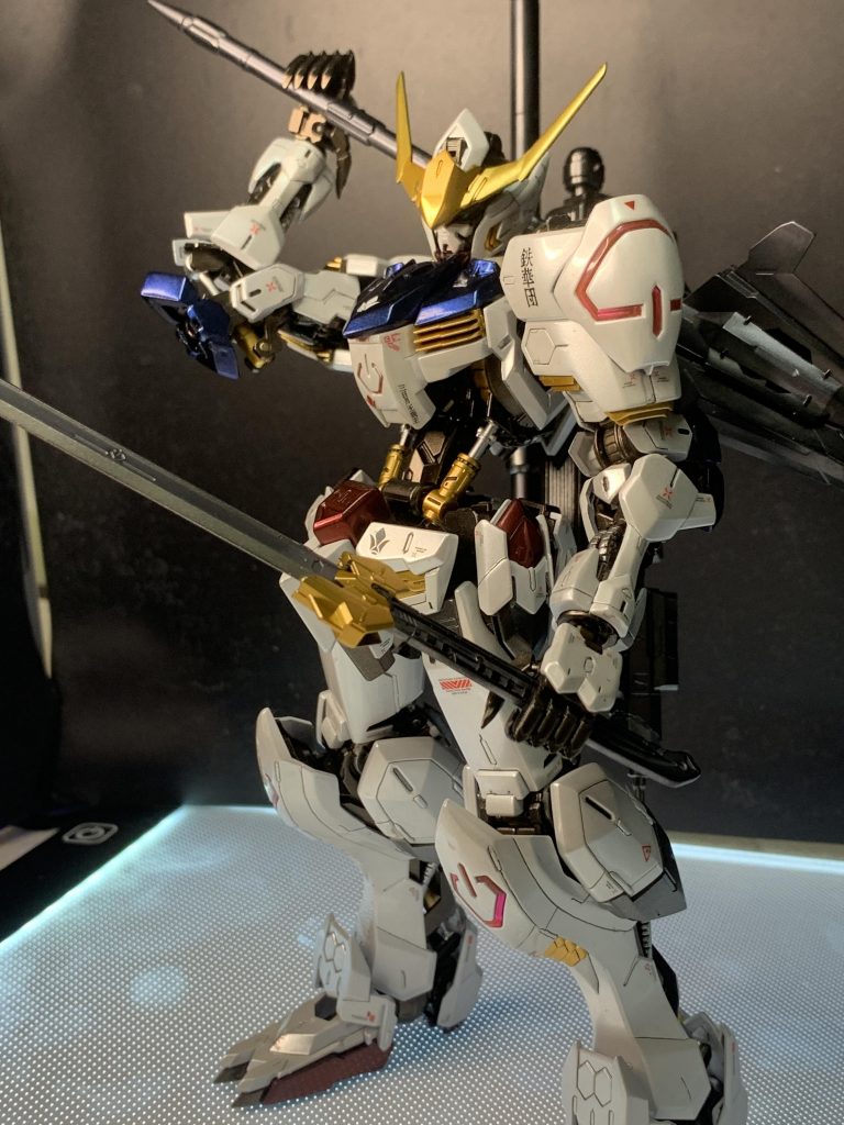 EXクリアが総計6層、1週間乾燥させてShowUPさんのコンパウンドPCの方で研ぎ出ししてみましたが、いいテカテカです。