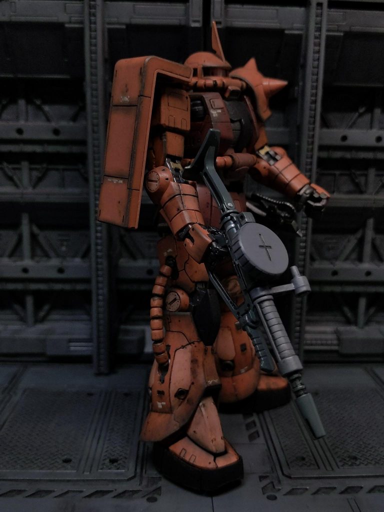 ウェザリングカラーでスミ入れと溝の汚れを表現しました。ウェザリングマスターで角をさらに黒くしています。