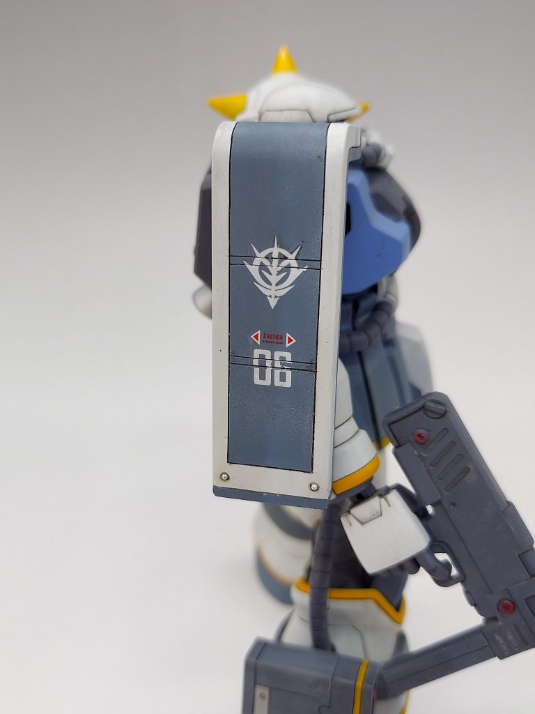 肩シールドスジボリ追加＋メタルボール埋め込みでディテールアップしました