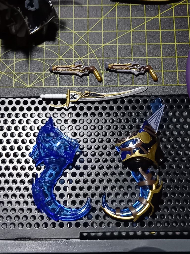 ホエールアングラーの塗り分けのビフォーアフターです。