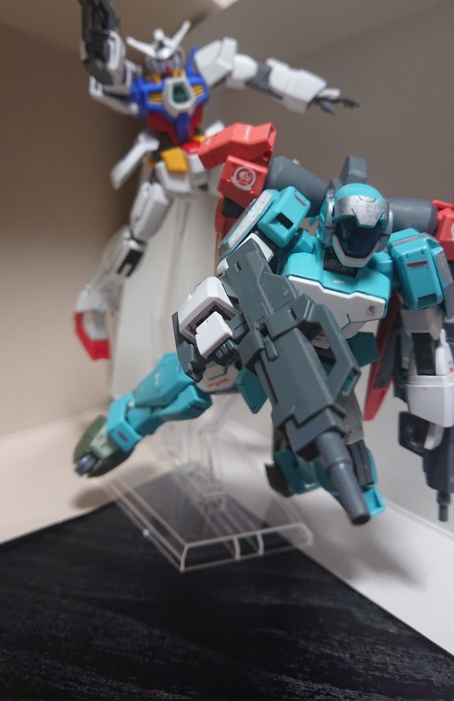 脚はグリモアレッドベレーの脚を装着