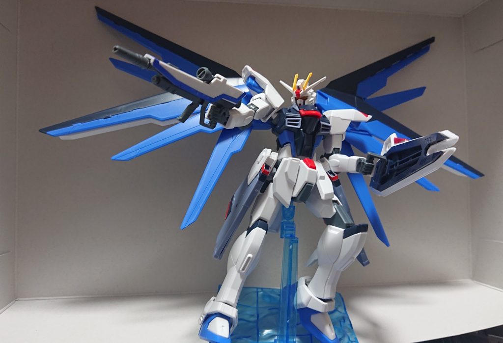 フリーダムガンダム素組み–2枚目/制作者：@tanatanaretort