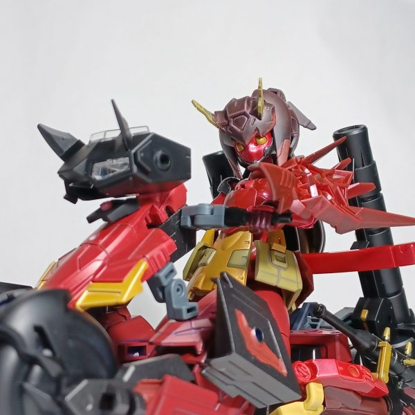 「モビルドール・サラ-赤鬼-」