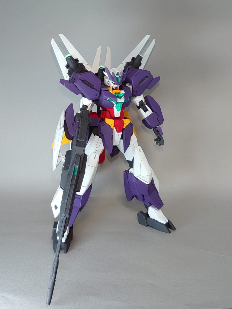 ユーラヴェンガンダムとして製作したかったので、目玉の換装はオミット。