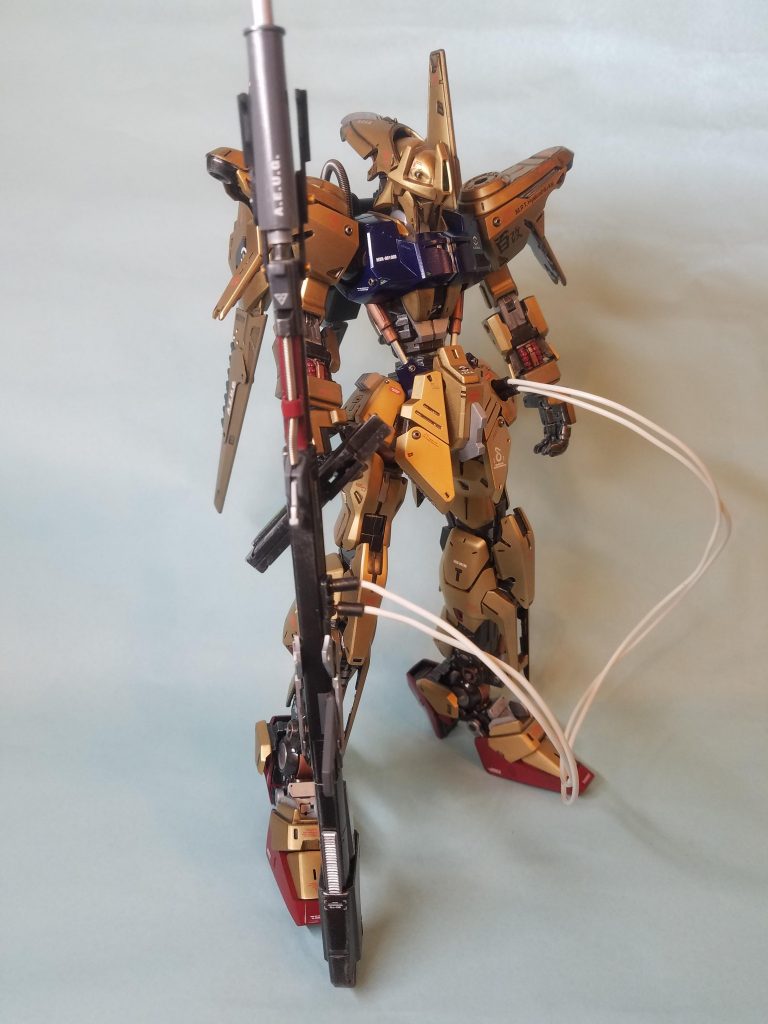 全身にオリジナルのディテールを加えていますが、新規のスジボリはほぼありません。