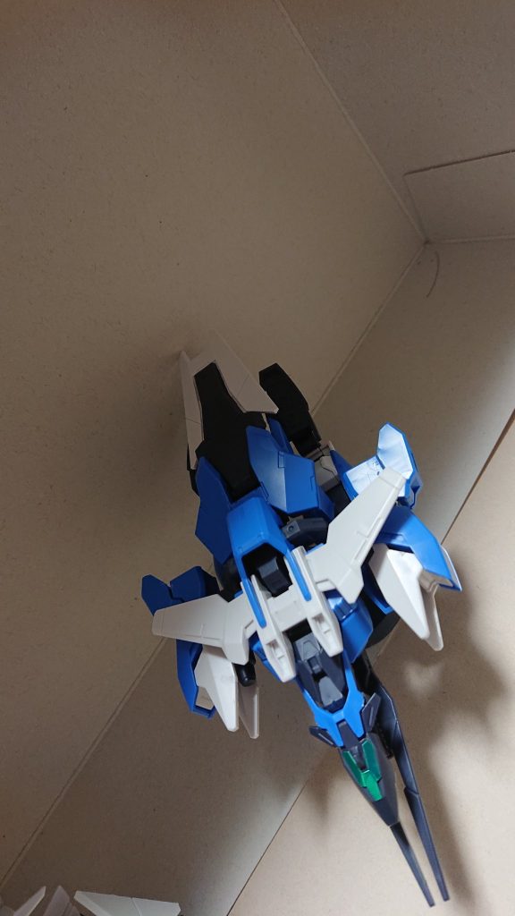 コアガンダム&アースリィアーマー–3枚目/制作者：@tanatanaretort