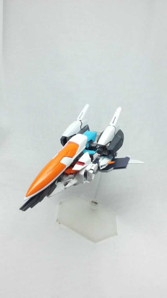 Ｃ-バード形態。可変機構はアルケインの可変をベースに股関節部分をビヨンドグローバルのガンダムの股関節を移植して、若干複雑めの変形をしておりますが、おかげで完全変形可能です。