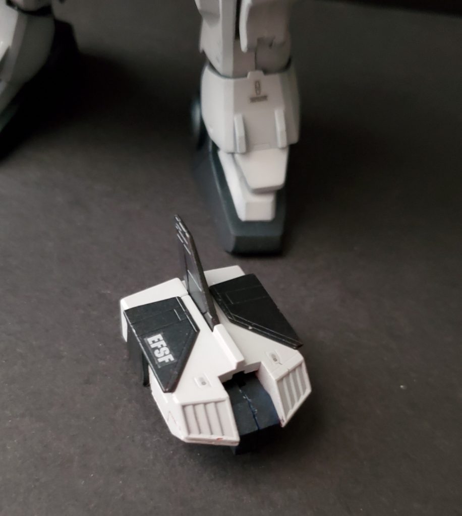 昔のHGUCガンダムに付属してたコア・ファイターが長年残っていたので、搭載してみました。