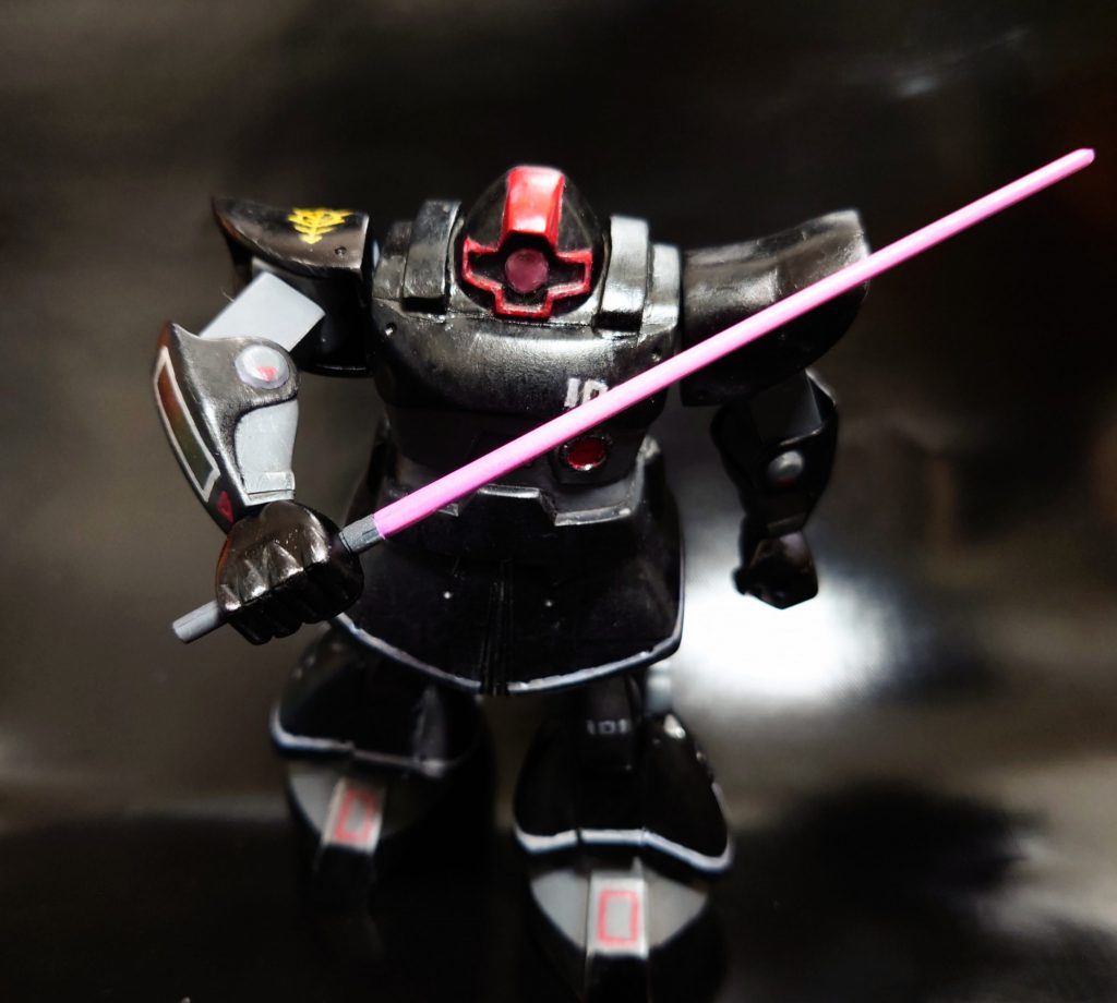 武器はヒートサーベル二本、ドムバズーカのみ。男らしいですね。