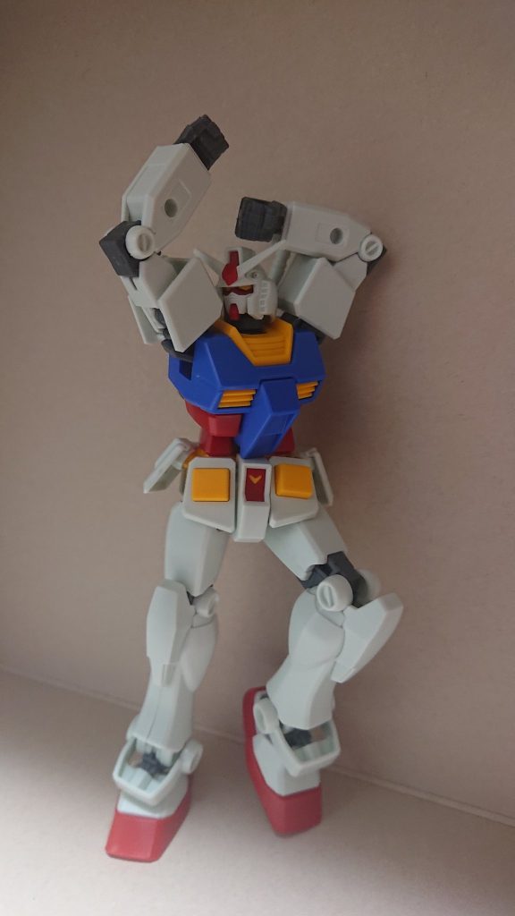 脇の臭いとか気にしないし～なガンダム