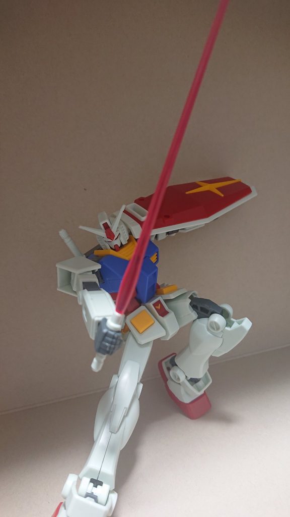 普通にかっこいいサーベルとシールドは別ガンプラから借りました 