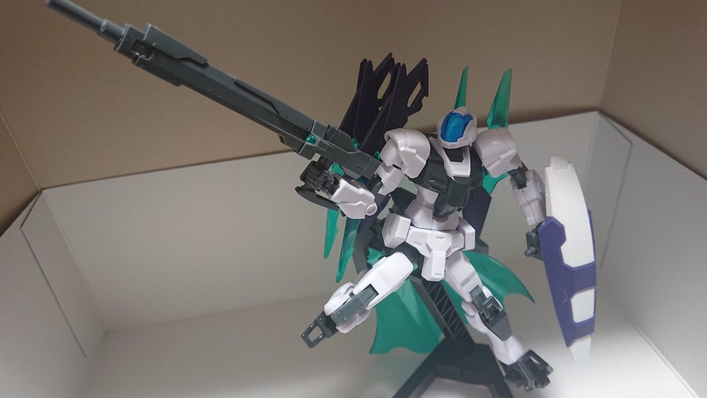 GBNガードフレームにTRYAGEマグナムの武装とランナー余りのAGE-1シールドを装備させました。