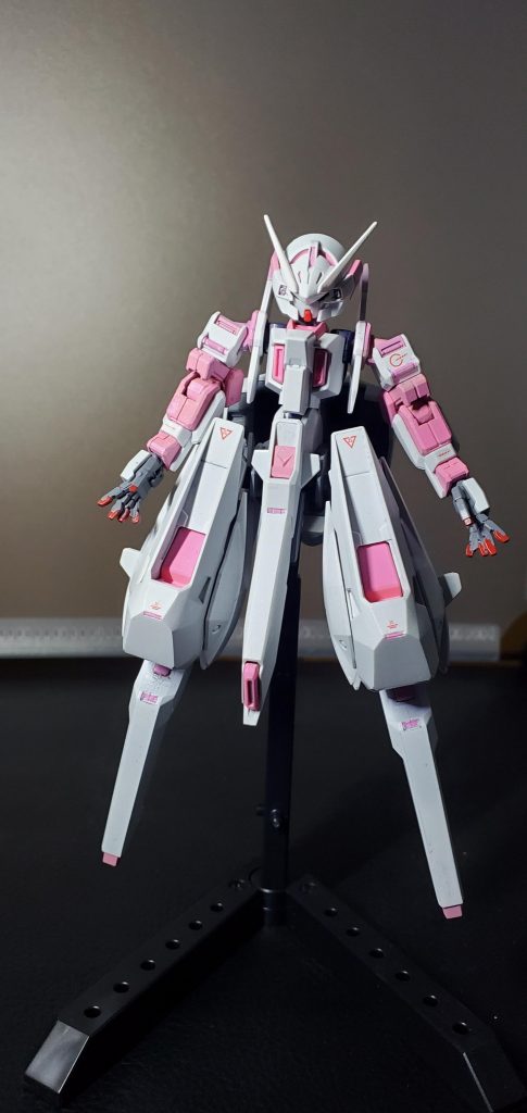 こうして見ると塗りムラ酷いですねぇ(汗)落ち着いて作業ができる環境欲しいです…