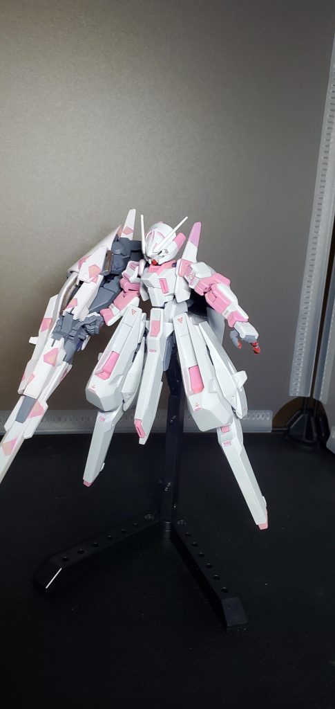 エアブラシはラジコンのボディ位しか塗った事なかったので、どうなるかヒヤヒヤしながら塗装してました。初めて全塗装してはそれなりにできたかと思います。コメントいただけると励みになりますのでよろしくおねがいします。twitterにオフショット追加予定ですので、そちらもよろしくお願いします。