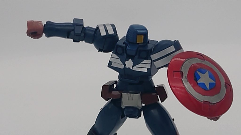 ポーズはキャップのフィギュアのレビューサイトを参考に。