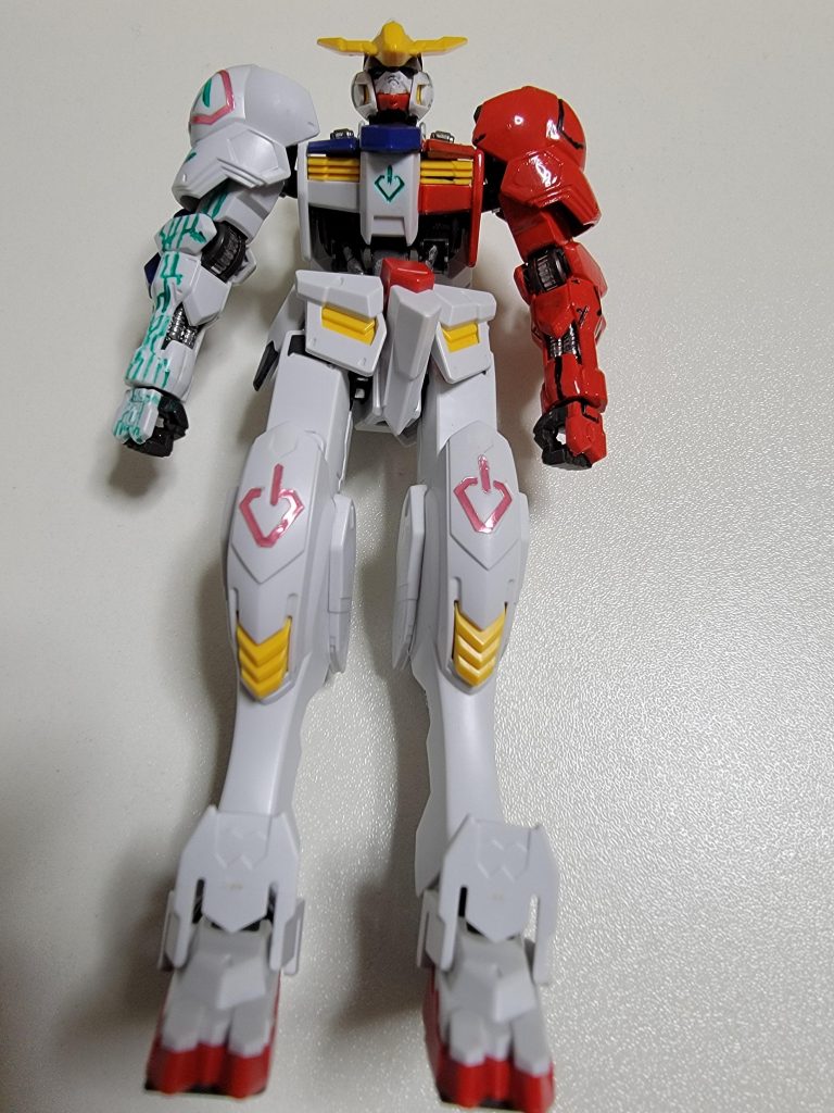 制作工程1を消費してまで宝具演出をしたかったんです許してください何d…………見ての通り、ほぼ塗装していません。主に塗装しているのは左腕のみで、