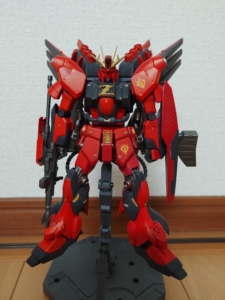 やり方勉強するうちにのめり込み、他のガンプラも作りたくなりました。パーツを切ったりはったりやっただけですが、元のニュージオンガンダムよりは良くなったんじゃないかなと。完全自己満足です！笑ガンプラいいですね！