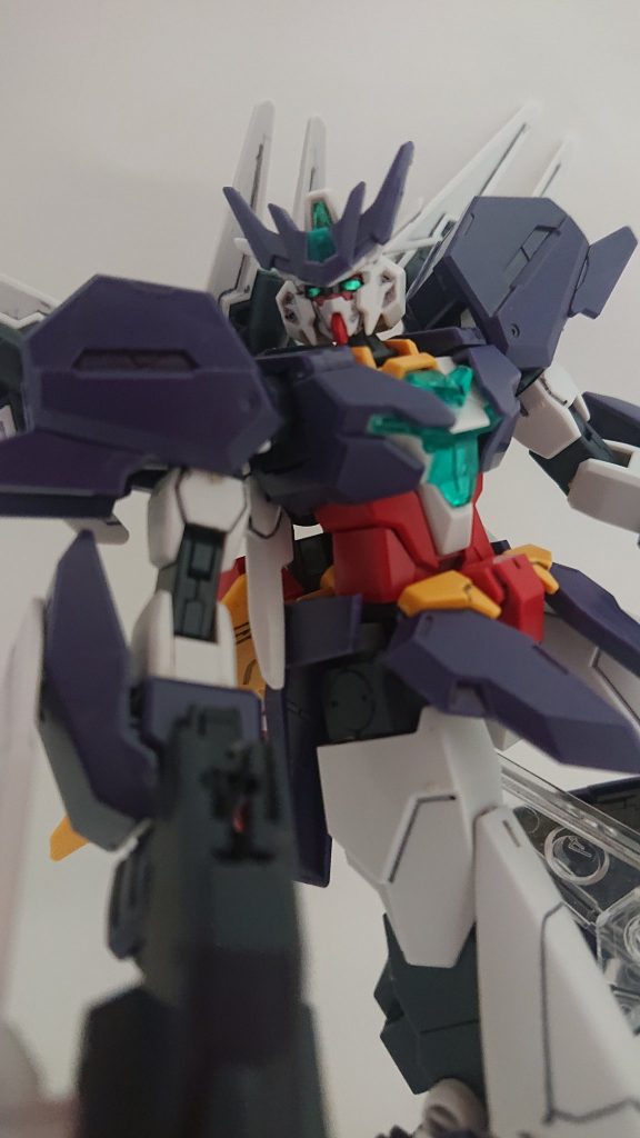 ユーラヴェンガンダム–5枚目/制作者：@tanatanaretort