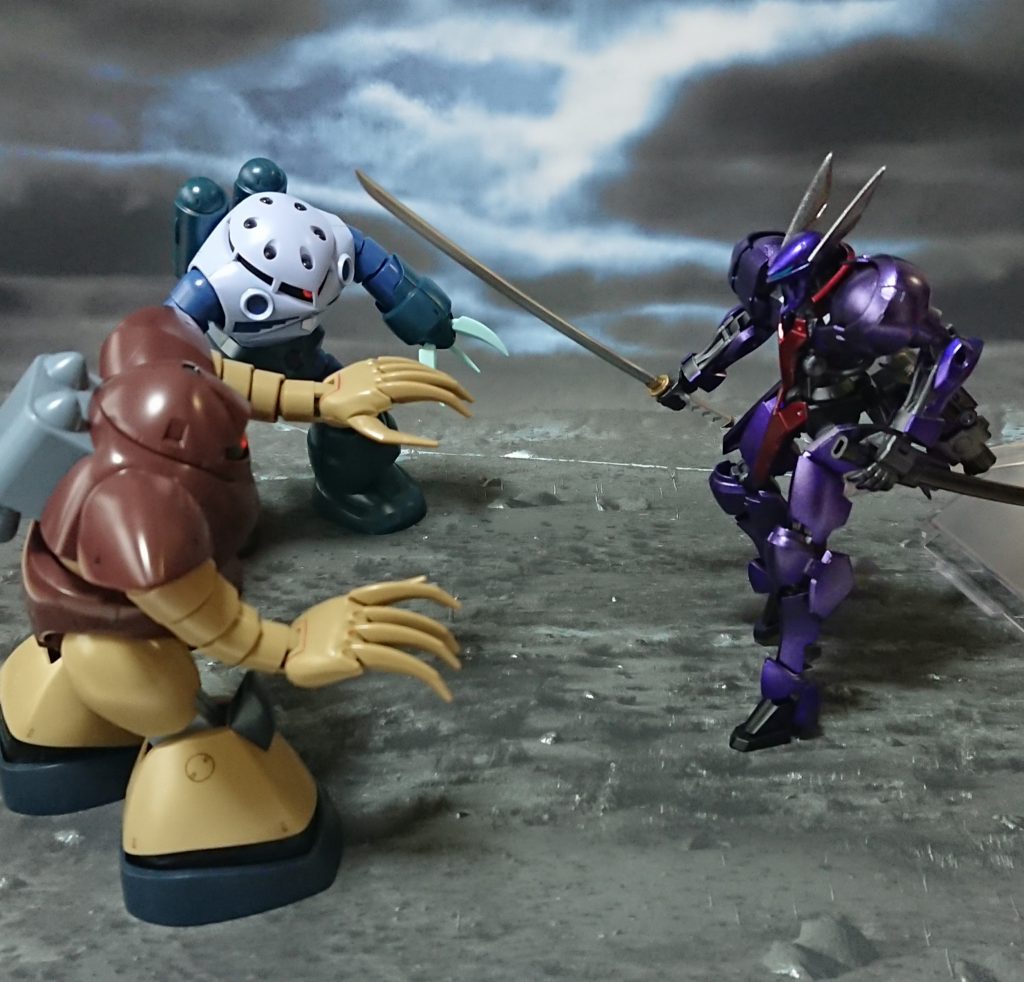 日本刀型の魔具″閻魔刀(ヤマト)″に見立てた刀を抜刀。