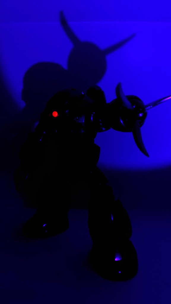 UVライトで光らせてみた所