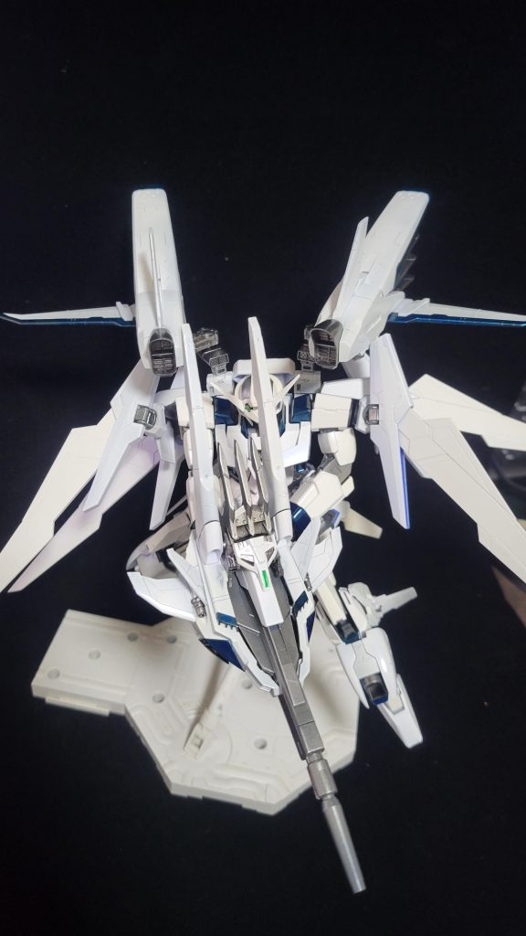 写真だと分かりにくいんですけど、パールのコバルトブルーを使ったんで光が反射すると青っぽく見えるのが結構気に入ってます。写真だとホントに分かりにくいんですけど イエーガーだけでなくシュナイダー、パンツァー、イクスもやりたいですね