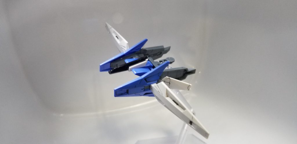 さらに、バックパックは分離して支援メカ、ヴリジュアルシルエットとしての運用も可能。(武装は特にないため、脱出ポッドとして用いる)