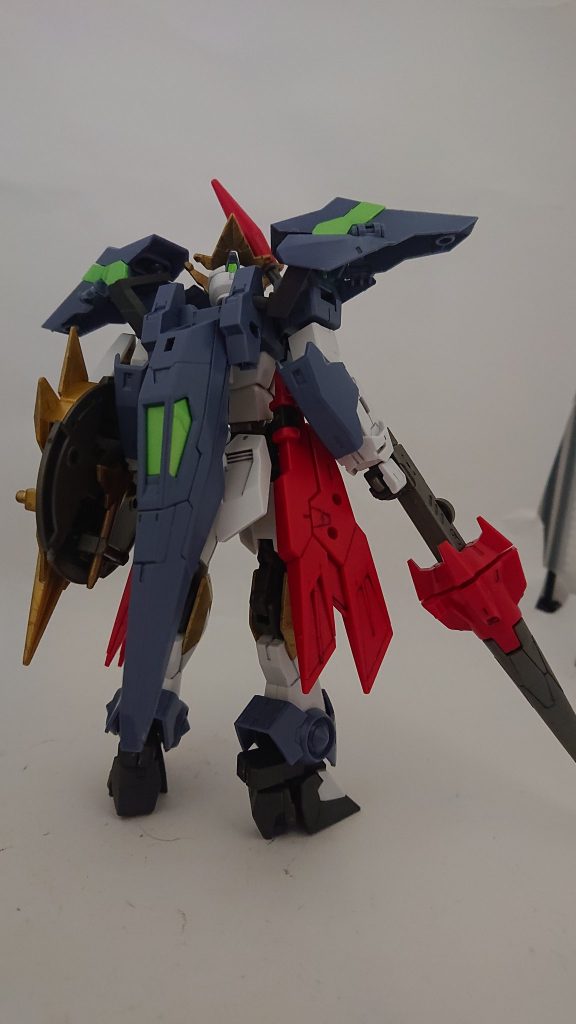 ガンダムイージスナイト–4枚目/制作者：@tanatanaretort