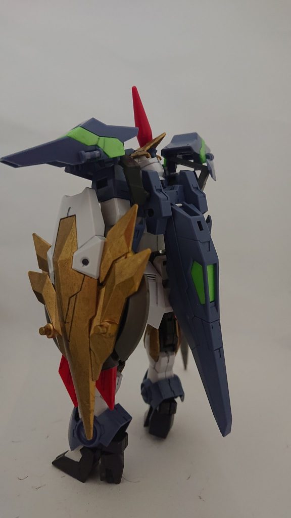 ガンダムイージスナイト–5枚目/制作者：@tanatanaretort