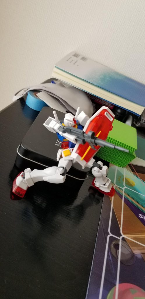 意外と際どい姿勢もいけちゃうのね...