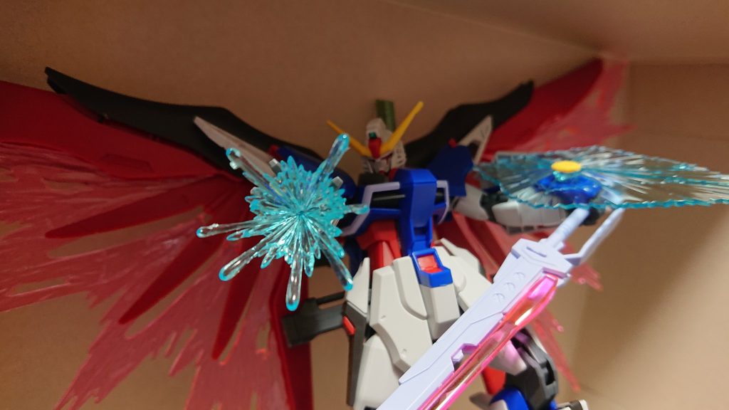 デスティニーガンダム–3枚目/制作者：@tanatanaretort