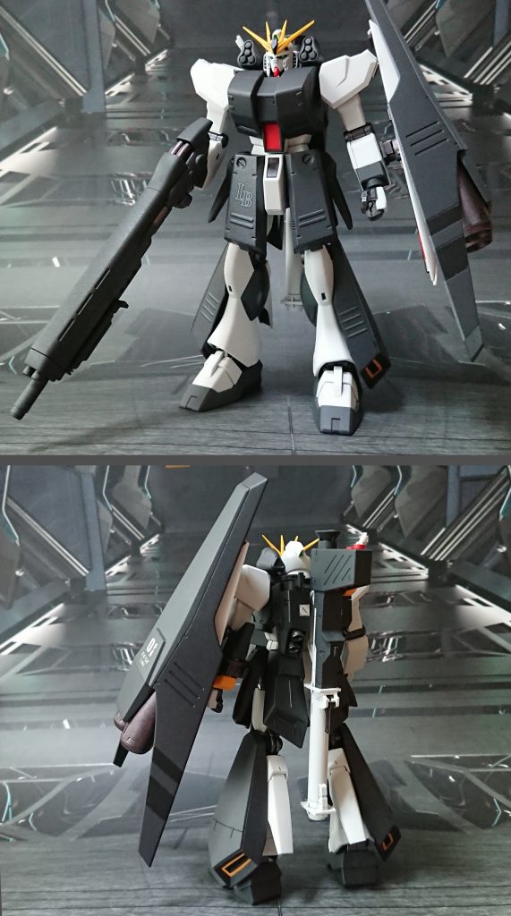 HWS装備のフル装備。フィン・ファンネルを付けない状態で完成形です。νハイパー・バズーカの弾は、後ろ側をピンバイスで削って、スラスターっぽく見えるように加工しました。