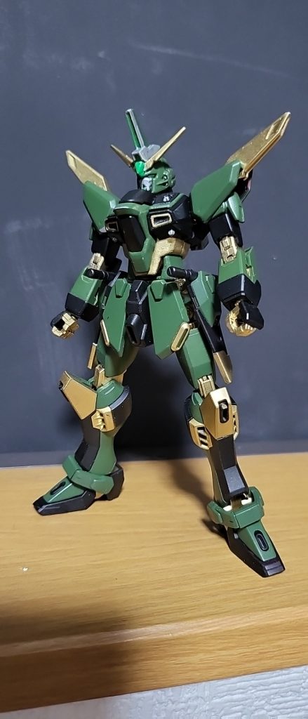 バックパック無し状態関節部はグレーやガンメタに飽きてきたのでストフリをオマージュしました