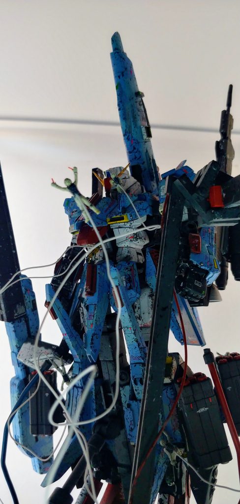 そしてアクションベース改造のジオラマ。人間塗って作業用アーム作って、ホース作ってベース短縮しただけ。